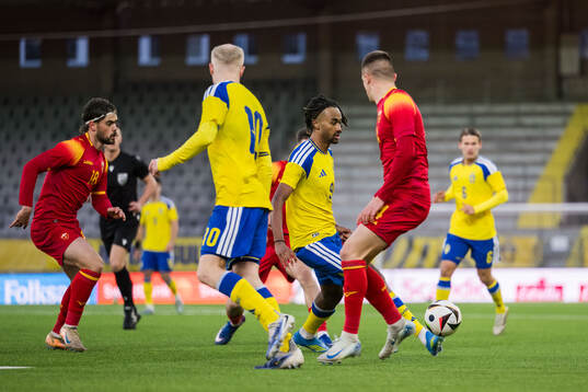 Jonah Kusi-Asare of Sweden