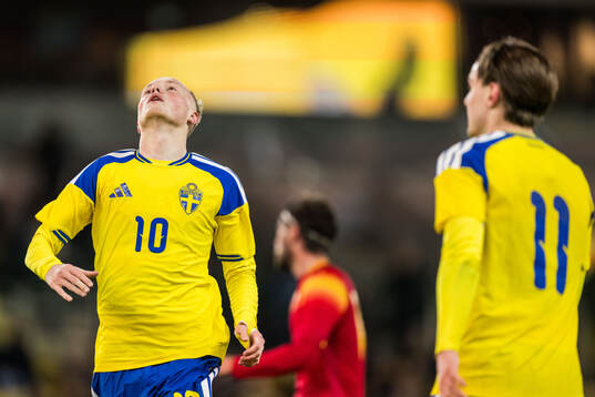 Marcus Rafferty of Sweden looks dejected