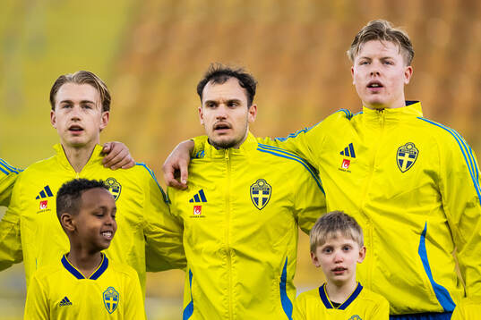 Noah Tolf, goalkeeper Elis Bishesari and Nils Zätterström