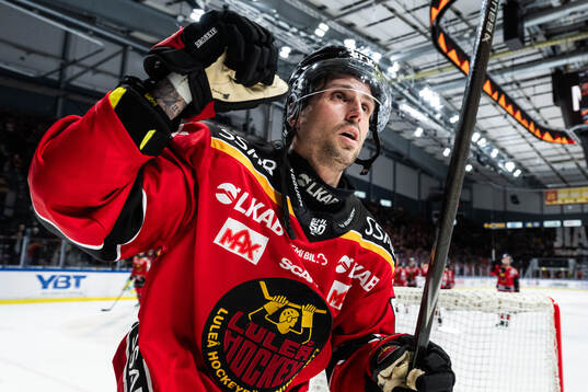 Luleås Mathias Bromé jublar