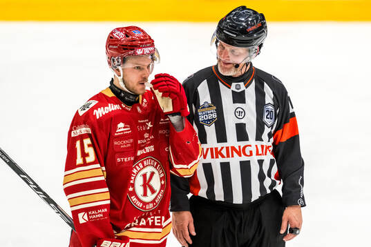 Kalmars Carl-Johan Lerby och Domare Mikael Nord