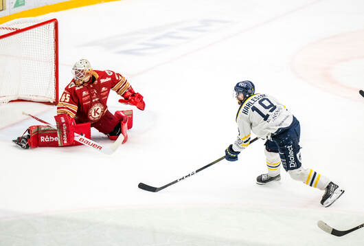 Kalmars målvakt Jacob Crespin och Södertäljes Hampus