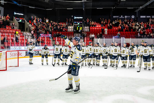 Södertäljes Patrik Zackrisson jublar