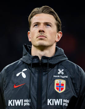 Sander Berge of Norway line up