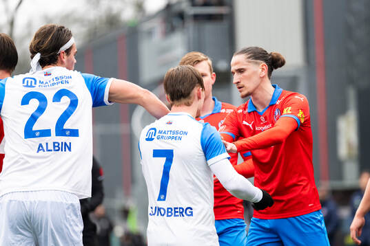 Helsingborgs Ervin Gigovic och IK Oddevolds Vincent Sundberg