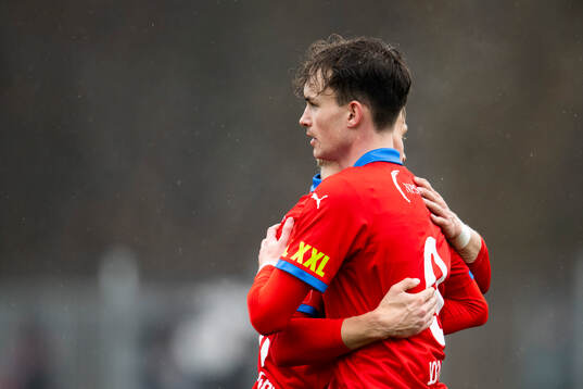 Helsingborgs Leo Hedenberg och Alexander Johansson jublar