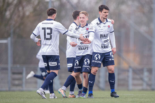 Åstorps FFs spelare jublar