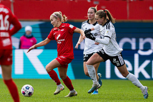 Vilde Hulaas Grøseth of Rosenborg and Cille Nilsen of