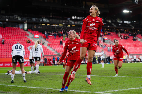 Bläddra bland fler bilder av Football, Toppserien, Brann - Rosenborg