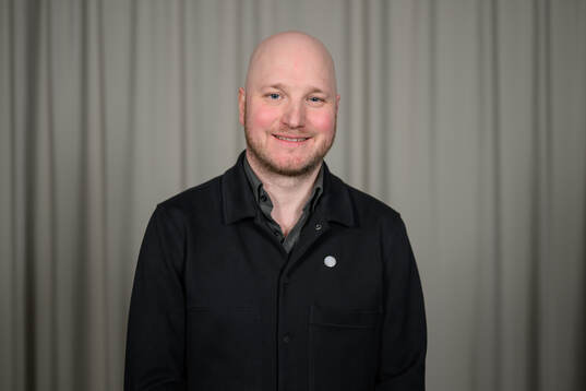 Fredrik Stengarn, Elitfotboll Dam