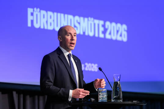 s ordförande Simon Åström