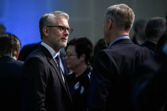 s generalsekreterare Niclas Carlnén