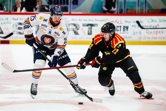 Växjös Lucas Elvenes och Brynäs Leo Sundqvist