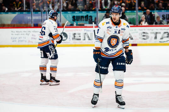 Växjös Keegan Lowe deppar