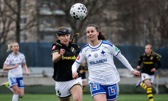 AIKs Olivia Garcia och IFK Norrköpings Josefin Harrysson