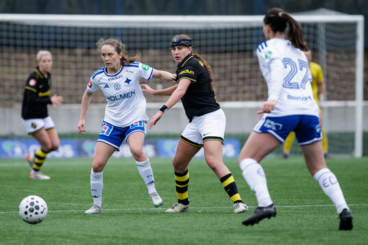 IFK Norrköpings Matilda Kristell och AIKs Olivia Garcia