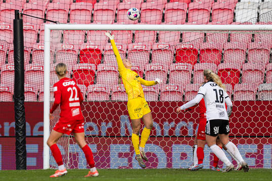 Goalkeeper Selma Panengstuen of Brann