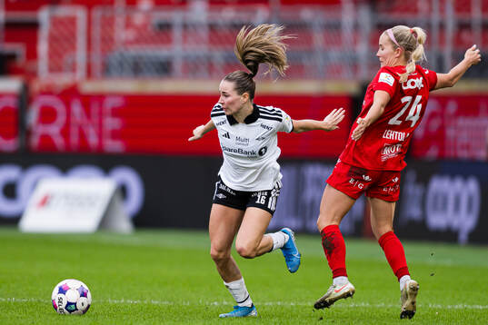 Ine Berre of Rosenborg and Nea Lehtola of Brann