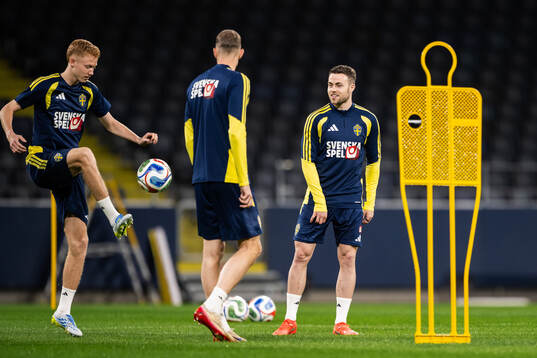 Hugo Larsson and Gabriel Gudmundsson of the Swedish