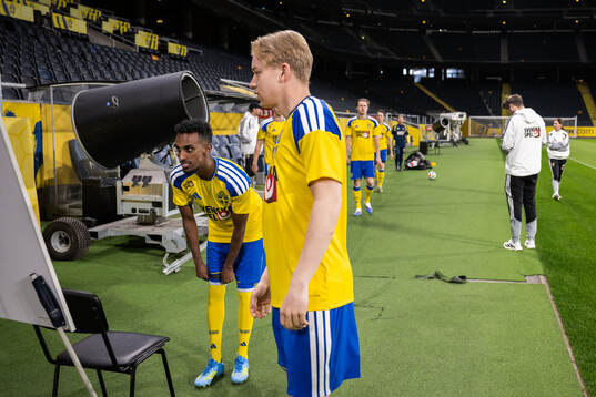 Taha Ali and Daniel Svensson of the Swedish national