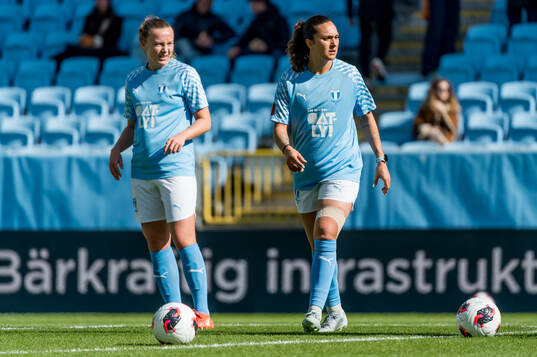 Malmö FFs Sara Kanutte Sørensen Fornes och Isabella