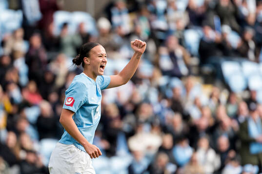 Malmö FFs Amy Sayer jublar