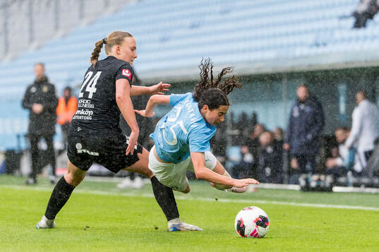 IK Uppsalas Thindra Mattsson och Malmö FFs Mayar Khatawi