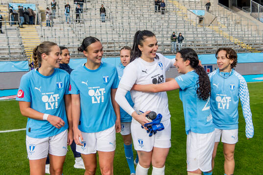 Malmö FFs Courtney Nevin, Amy Sayer, målvakt Zecira
