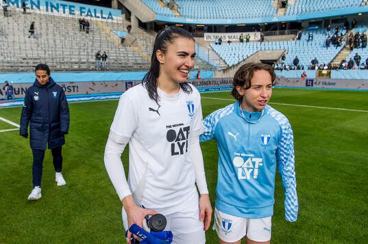 Malmö FFs målvakt Zecira Musovic och Miljana Ivanovic