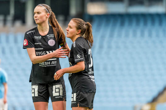 IK Uppsalas Julia Ragnarsson och Ebba Ronquist  deppar