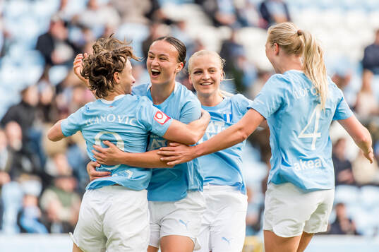 Malmö FFs Amy Sayer jublar