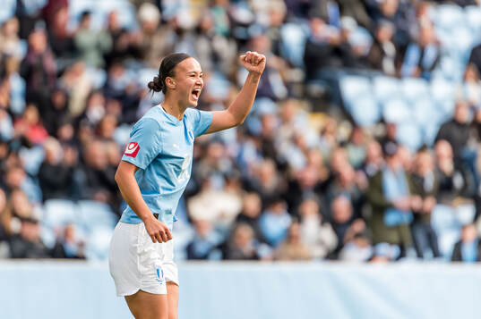 Malmö FFs Amy Sayer jublar