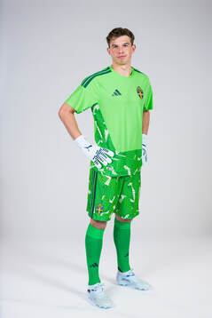 Goalkeeper Melker Ellborg of the Swedish national football