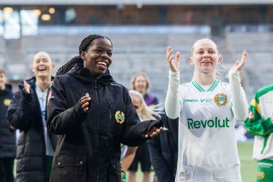 Hammarbys Vivienne Lia och Emilie Joramo jublar
