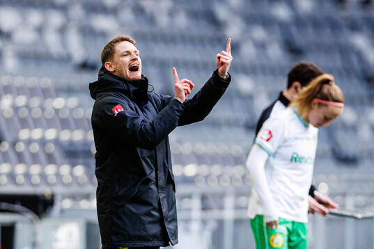 Hammarbys tränare William Strömberg