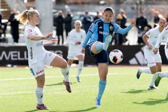 Bläddra bland fler bilder av Fotboll, Damallsvenskan, Djurgården - Växjö DFF