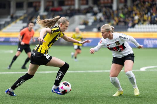 Häckens Thelma Pálmadottir och Brommapojkarnas Ida
