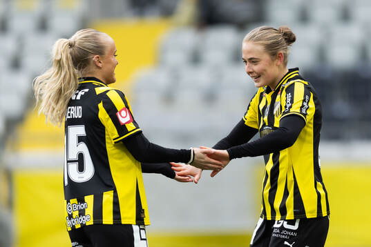 Bläddra bland fler bilder av Fotboll, Damallsvenskan, Häcken - Brommapojkarna