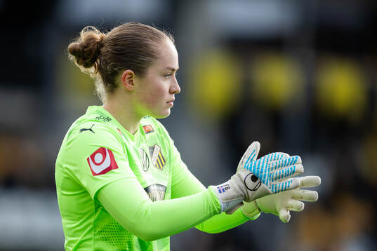 Häckens målvakt Fanney Birkisdottir