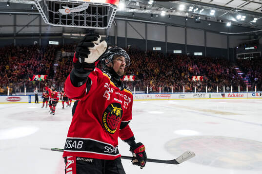 Luleås Eetu Koivistoinen jublar