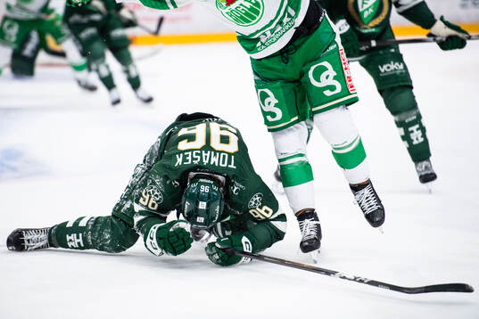 Färjestads David Tomasek