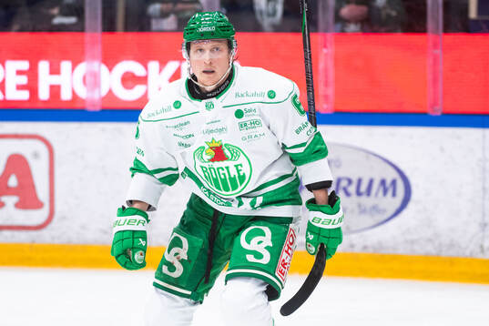 Rögles Paul Ladue jublar