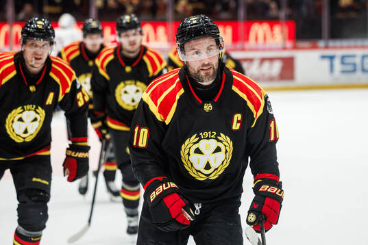 Brynäs Johan Larsson jublar