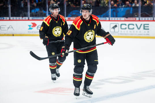 Brynäs Nicklas Bäckström och Jakob Silfverberg deppar