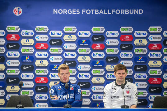 Alexander Sørloth and press officer Morten Morisbak