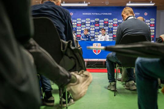 Alexander Sørloth and press officer Morten Morisbak