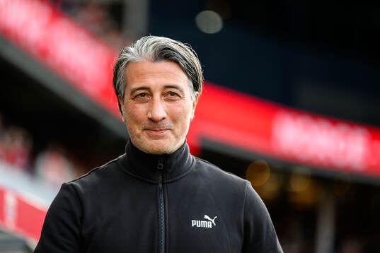 Head coach Murat Yakin of Switzerland