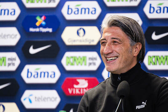 Head coach Murat Yakin of Switzerland at a press conference