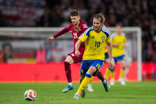 Sebastian Szymanski of Poland and Benjamin Nygren of Sweden