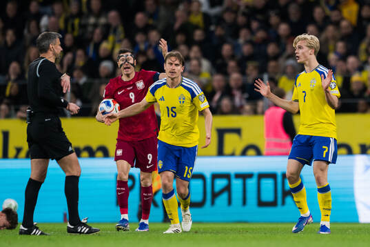 Lucas Bergvall of Sweden reacts